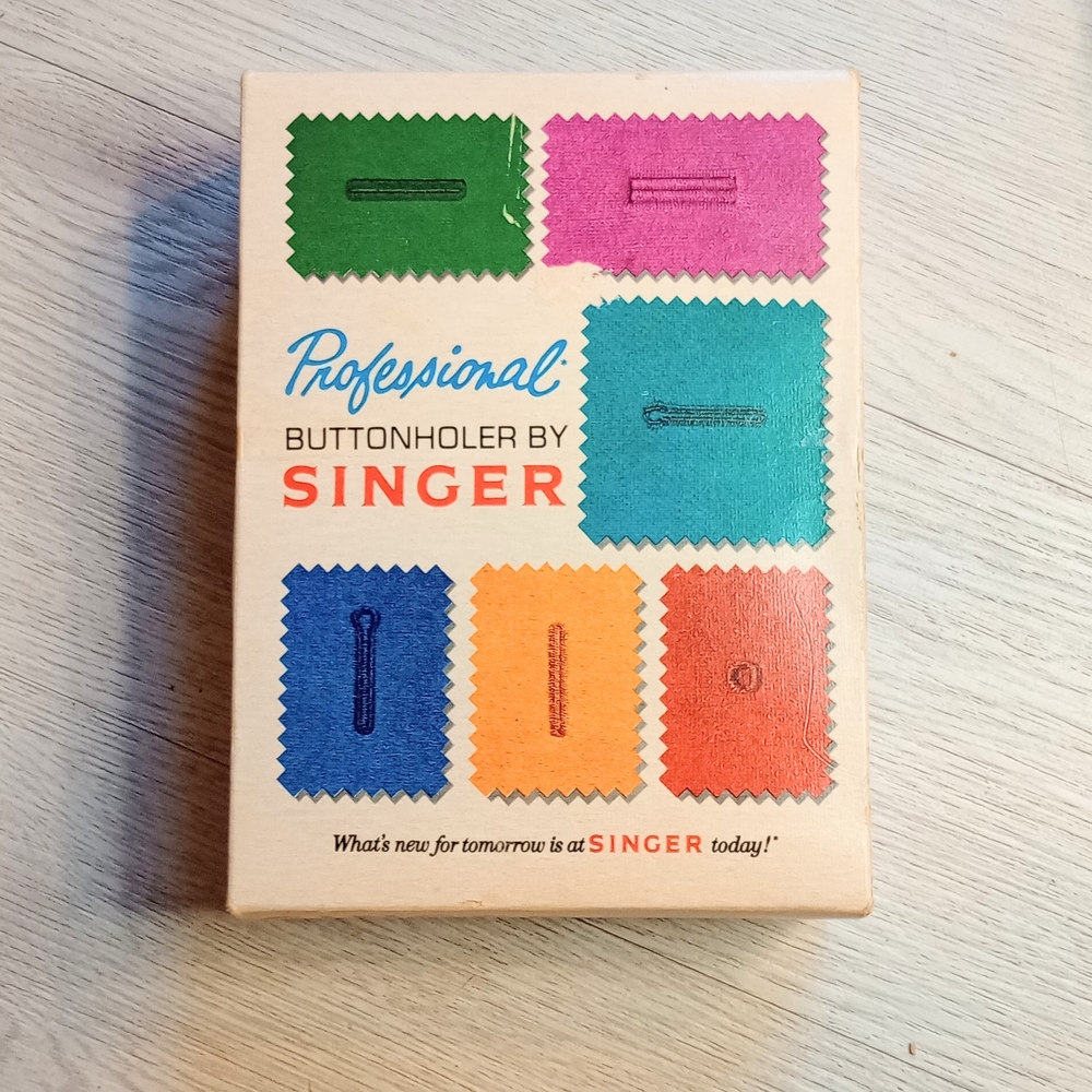 Singer Professional Buttonholer